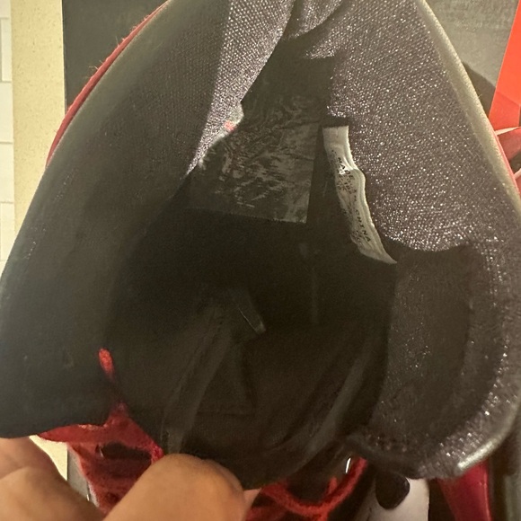 Jordan 1 Retro - Picture 4 of 5